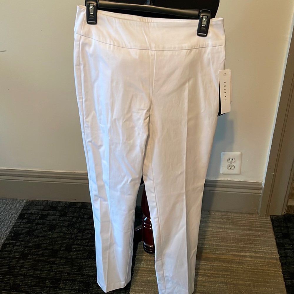 NWT tribal Jegging stretchy denim tapered leg